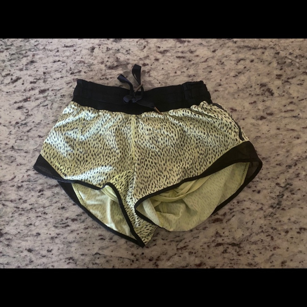 Lululemon hotty hots